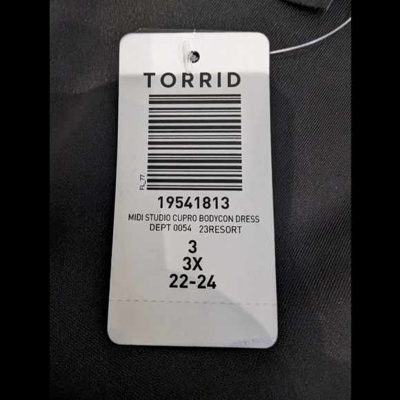 TORRID Midi Studio Cupro boatneck Bodycon Dress, black size 2x or 3x - Picture 7 of 12
